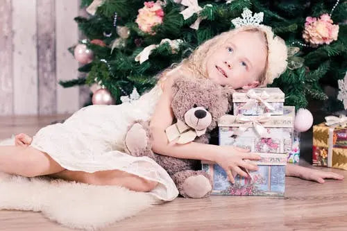 How To Choose The Perfect Gift For Little Girls - daisys-choice-homeware