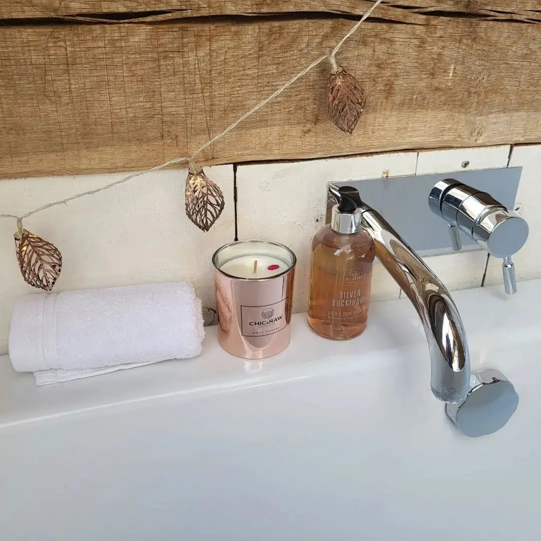 Ruby Root Chakra Luxury Crystal Candle - Chic & Raw