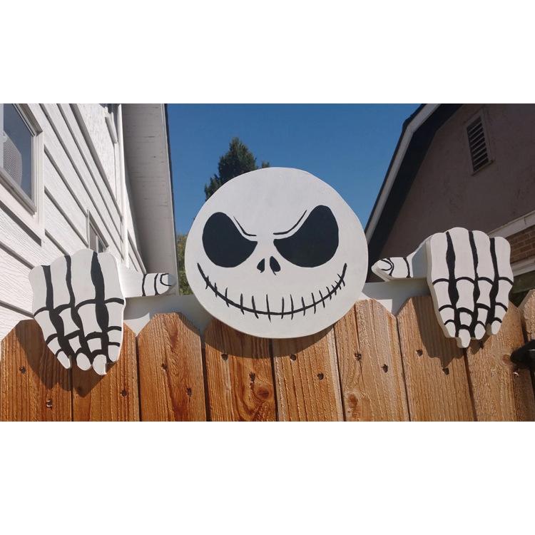 Fence Garden Top Decoration: A charming garden decoration in a Christmas and Halloween theme, designed to adorn the top of fences with festive cheer during the holiday season.